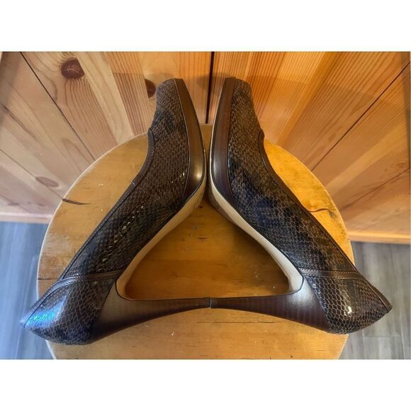 Bandolino Brown Snakeskin Heels - Picture 5 of 7